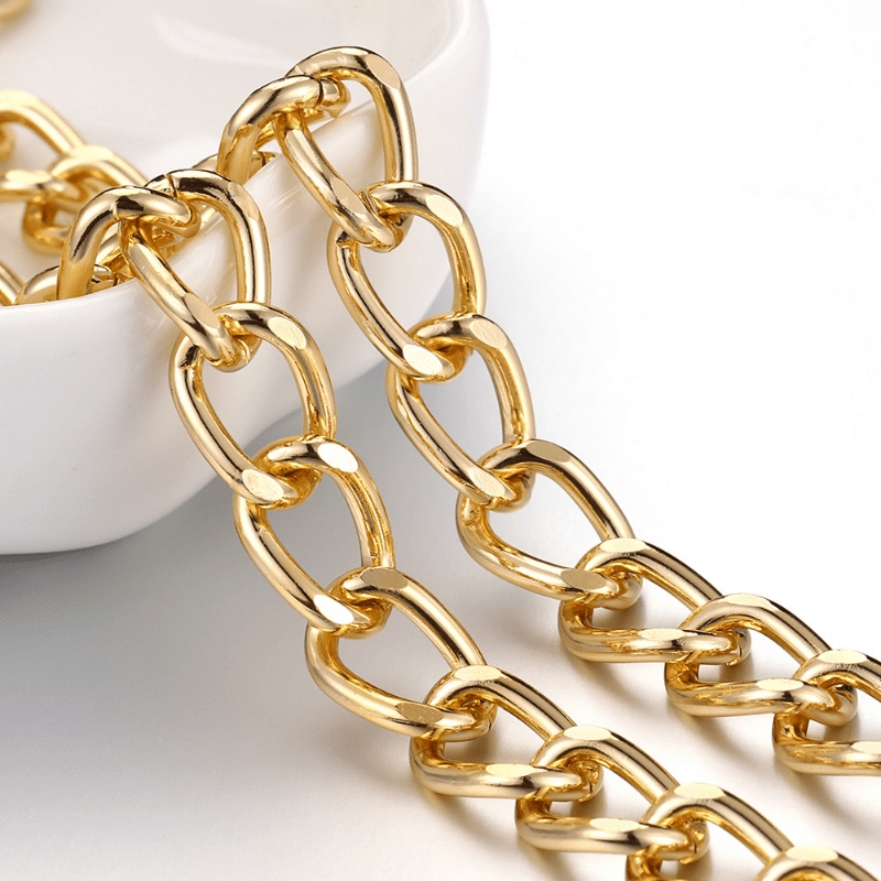 Gold-coloured Alloy Metal Chain Bracelet