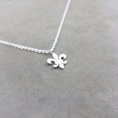 Silver-coloured Stainless Steel Bosnian Lily Necklace