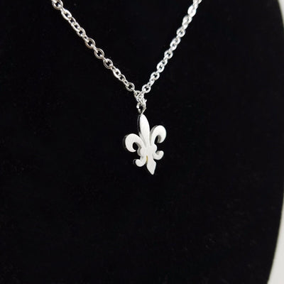 Silver-coloured Stainless Steel Bosnian Lily Necklace